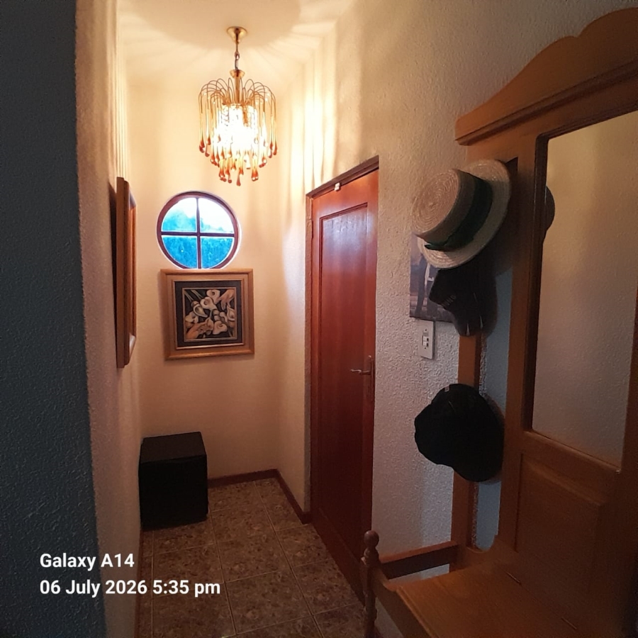 3 Bedroom Property for Sale in Safari Gardens North West